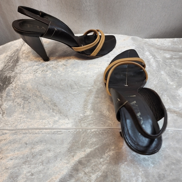 Prada Leather Strappy Slingback Heels Size 39 US 9 made in Italy ๐ฎ๐น - Picture 2 of 10